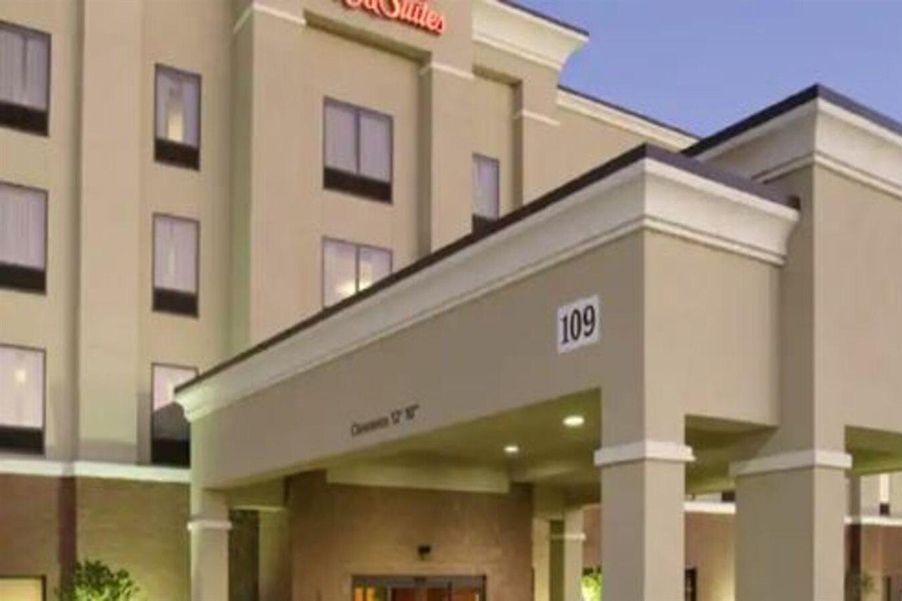 Hotel Hampton & McComb