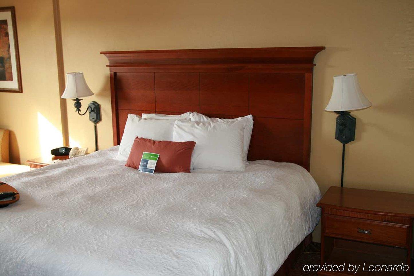 Hampton & Hotel 3*